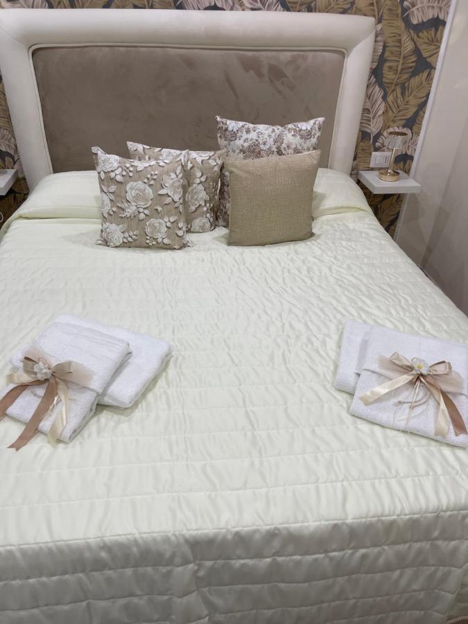 La Dimora Dei Sogni Sedil Capuano Home Suite Napels Buitenkant foto